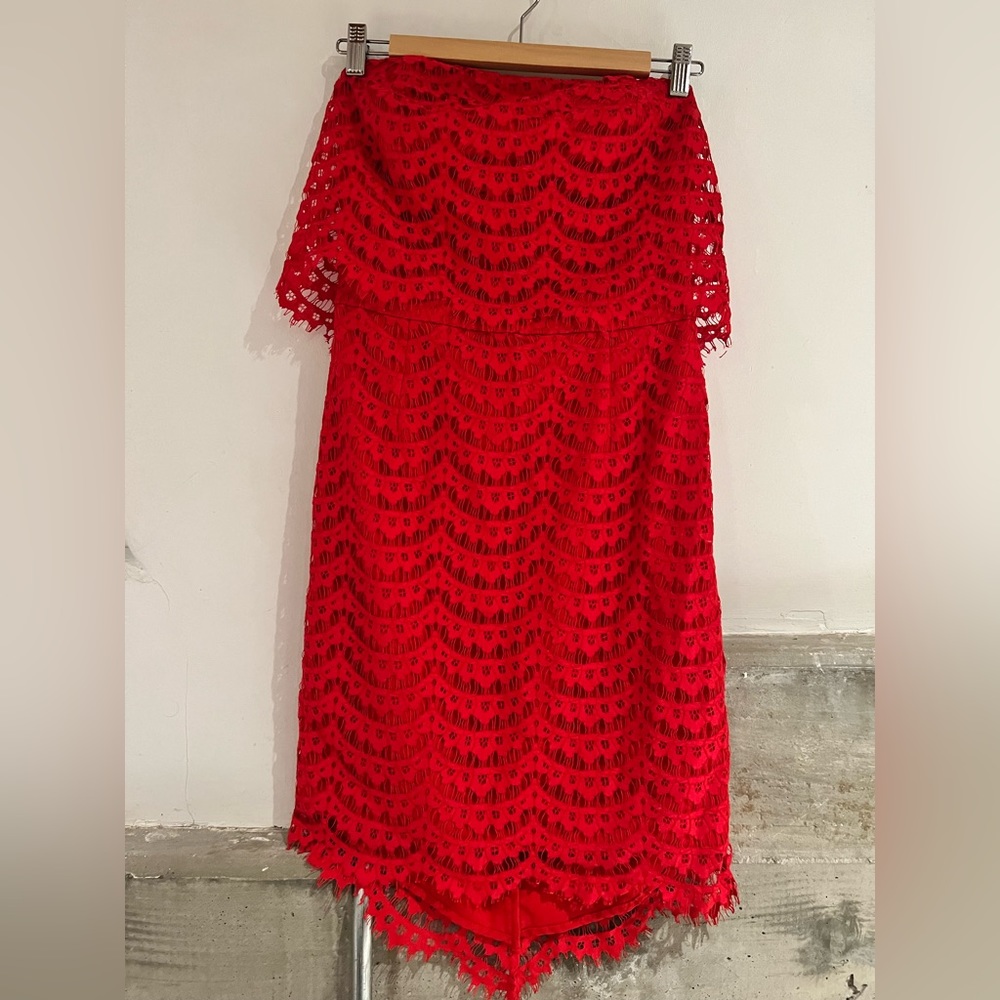 Adelyn Rae lace red dress - perfect for holiday parties!